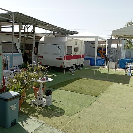 Caravanas Y Habitaciones Para Relajarse Sax Dış mekan fotoğraf