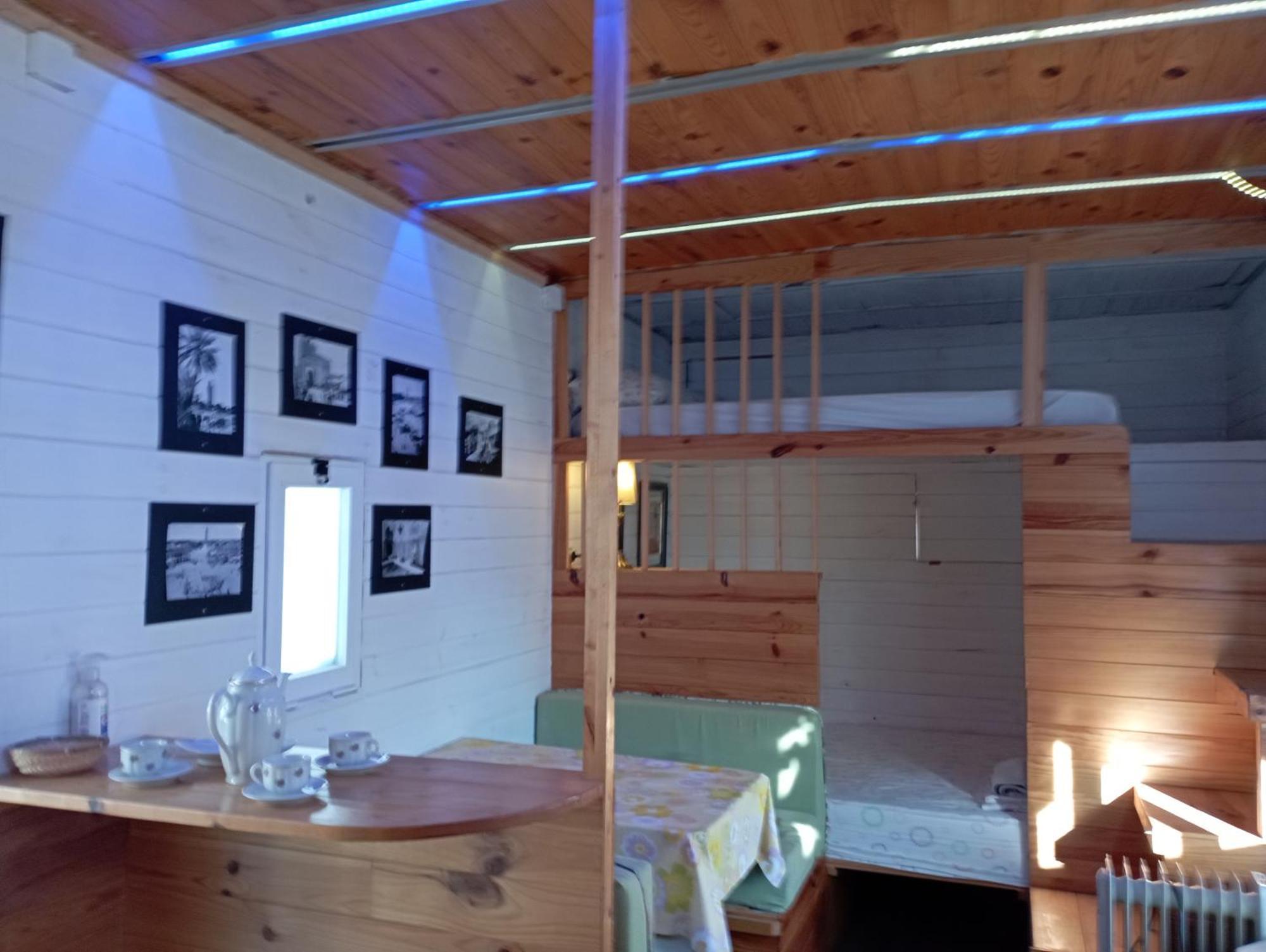 Caravanas Y Habitaciones Para Relajarse Sax Dış mekan fotoğraf