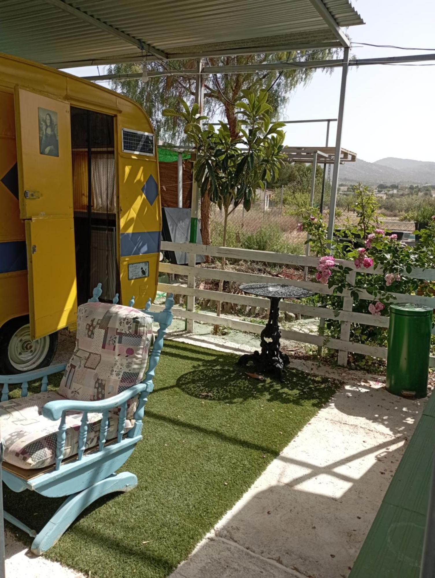 Caravanas Y Habitaciones Para Relajarse Sax Dış mekan fotoğraf